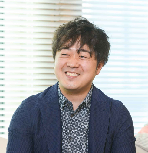 岡村 正太 氏